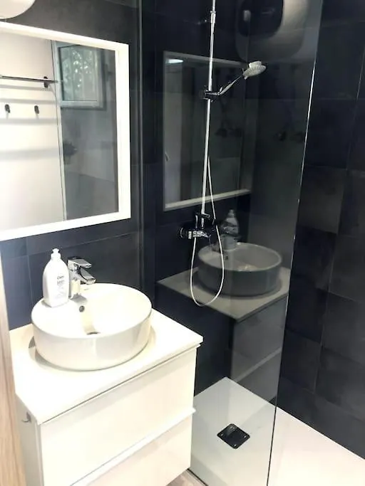 Stylish And Modern Studio With Stunning Sea Views 卡门港 0*,  西班牙